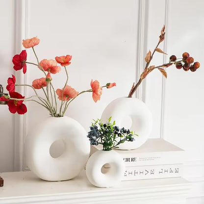 Itzacart modern home decor table porcelain artistic small matte white ceramic donut vase