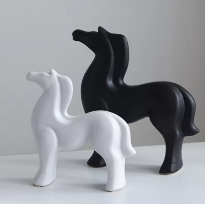 Modern Glossy Ceramic Horse Statue - Enhances Home & Office Décor (Black)